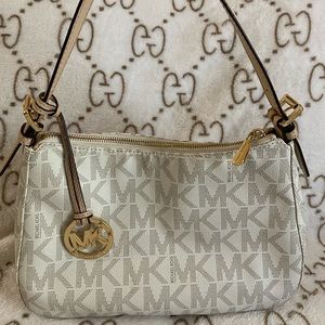 Michael kors shoulder bag
